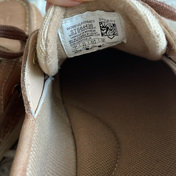 Women’s Sperry Boat Shoes - Picture 6 of 9